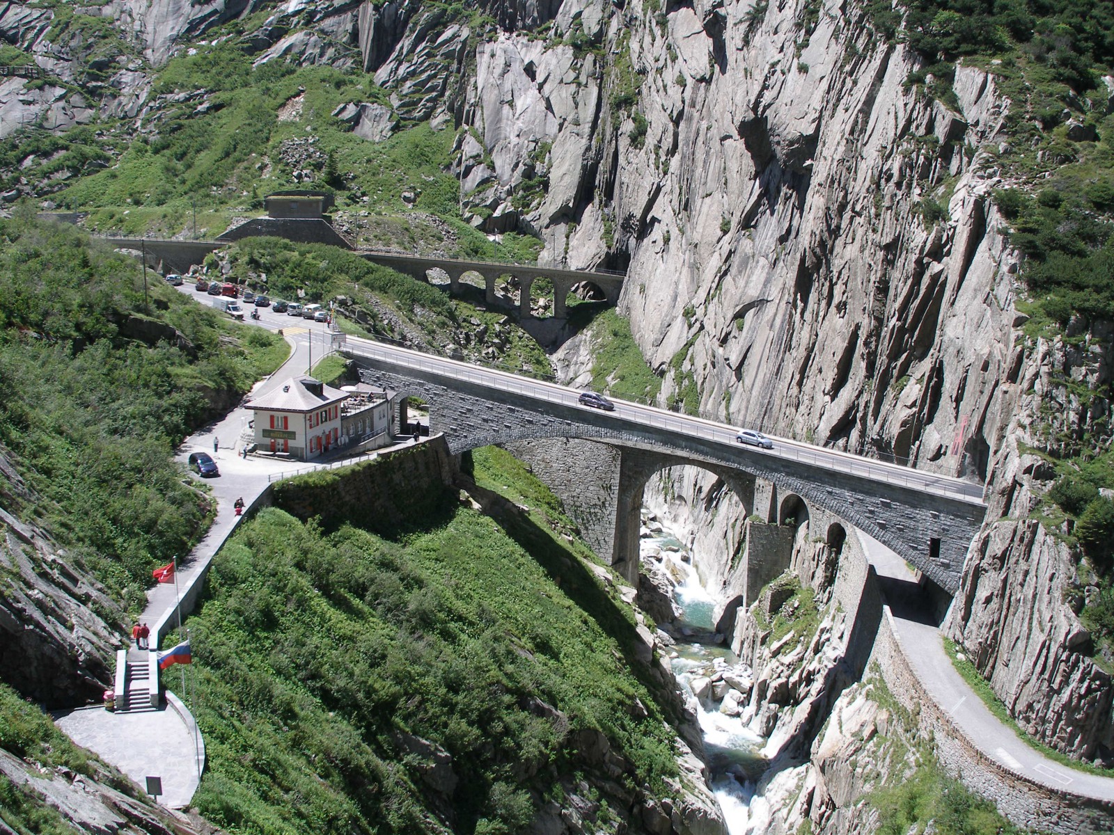 Restaurant Teufelsbrücke in Andermatt