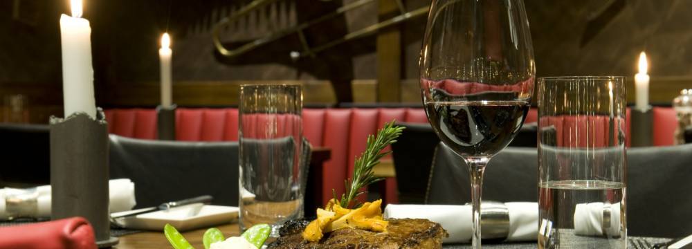 tonWERK 800 Steak & Hummer Restaurant, Regensdorf in Regensdorf