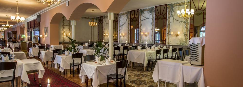 Restaurants in Brienz: Parkrestaurant Les Cascades