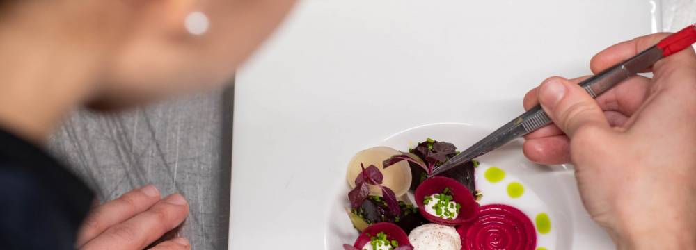 STRAUSS | Restaurant | Vineria & Bar in Winterthur