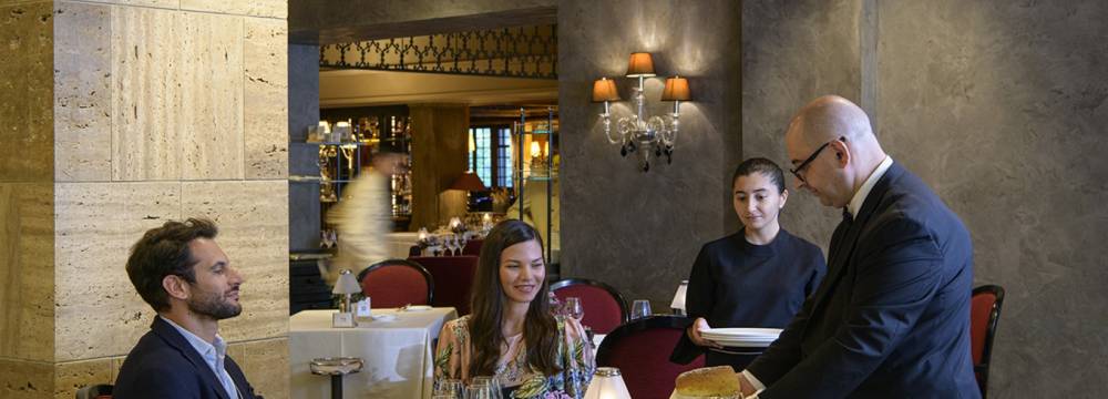 Le Grand Restaurant & La Grande Terrasse in Gstaad