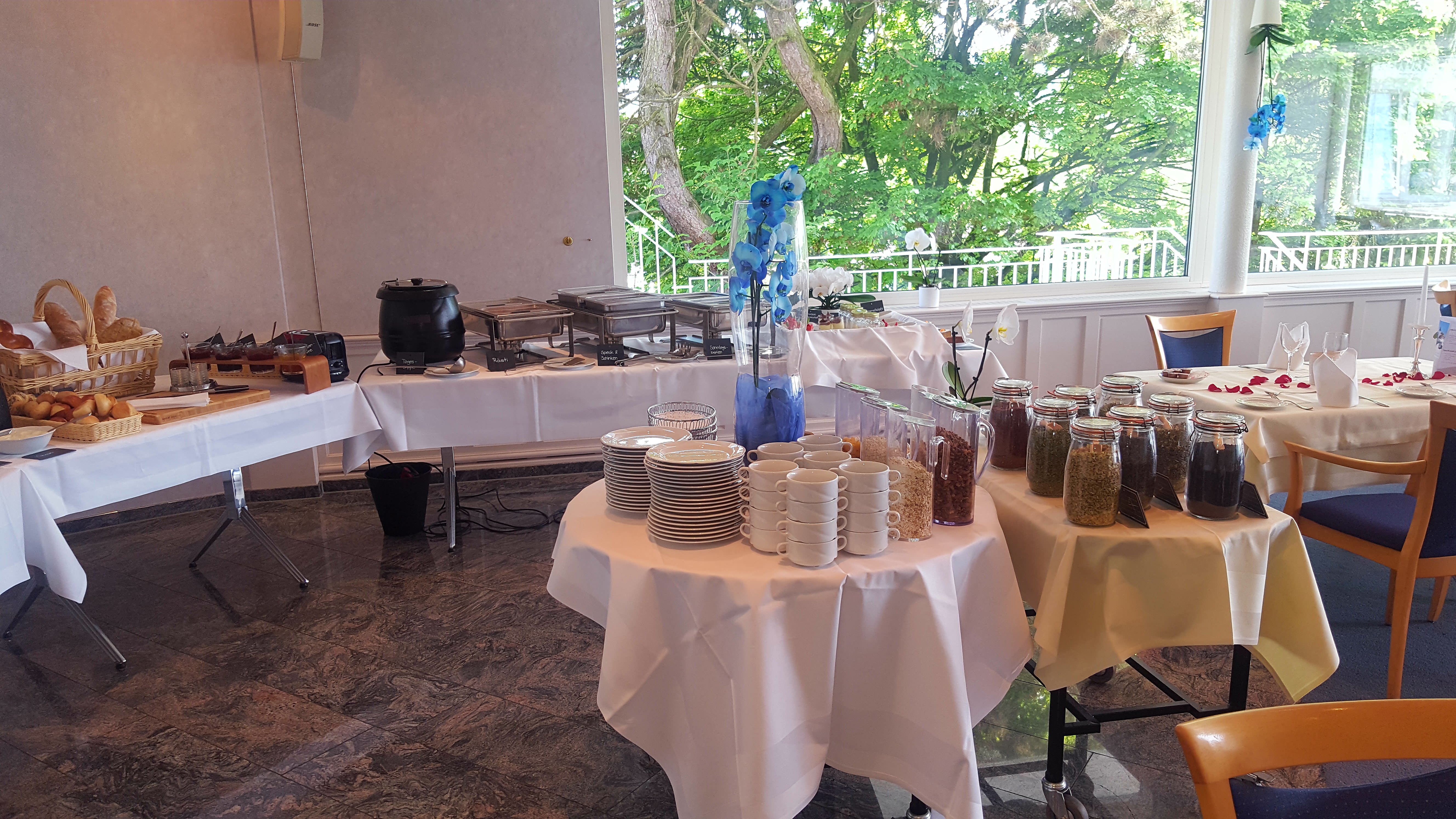 jeden Sonntag Brunch à discrétion von 10.00 - 14.00 Uhr