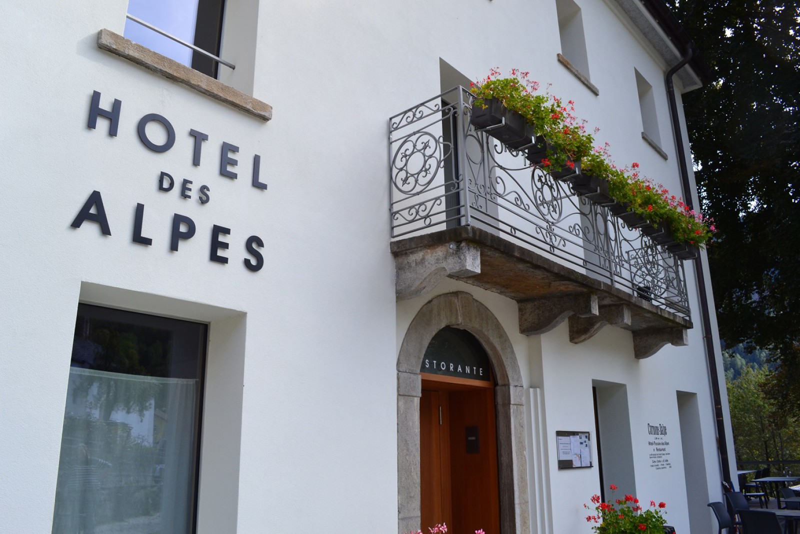 Hotel des Alpes in Dalpe, Foto 1