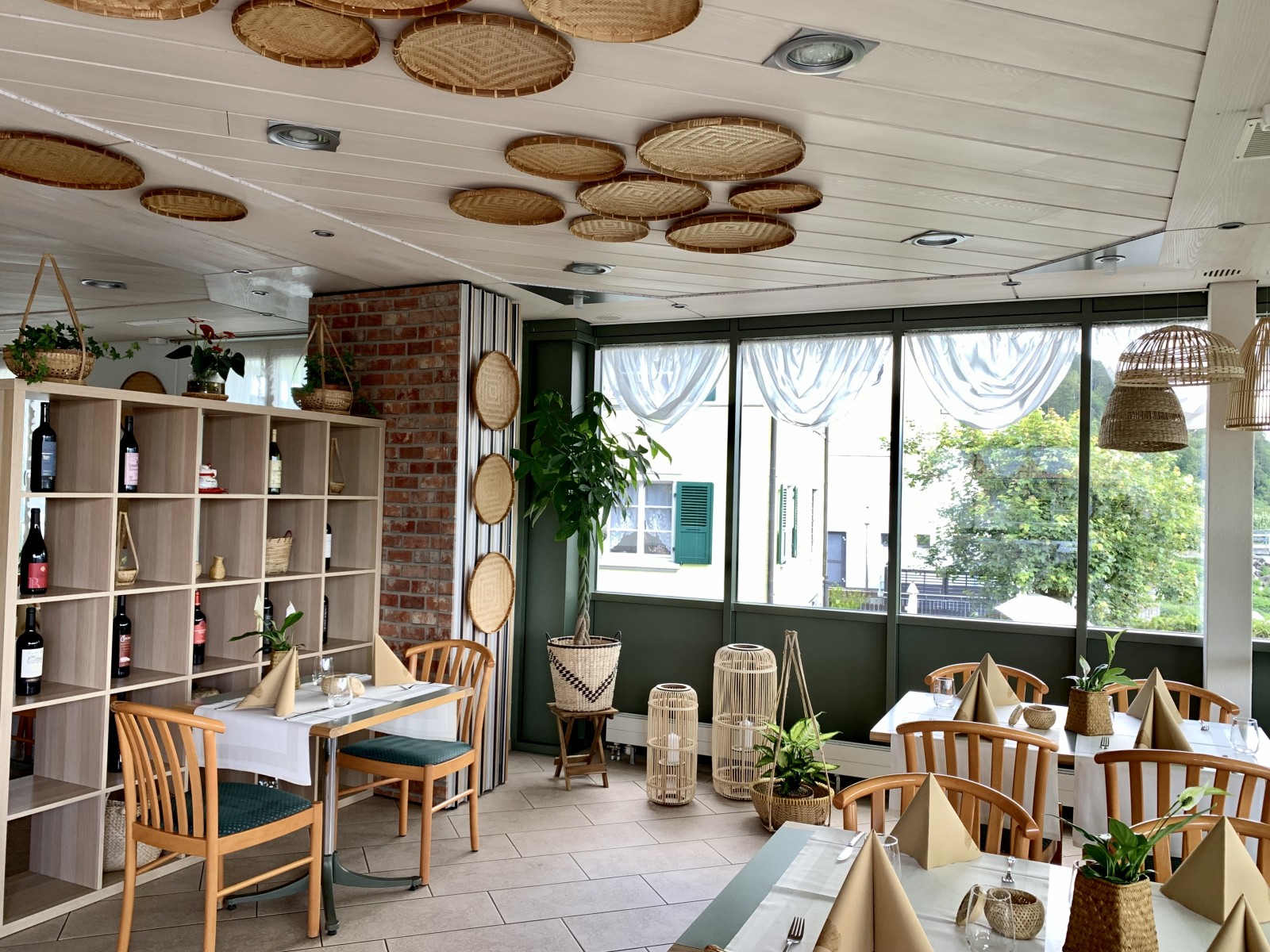 Restaurant Bahnhöfli by Yen in Heimberg