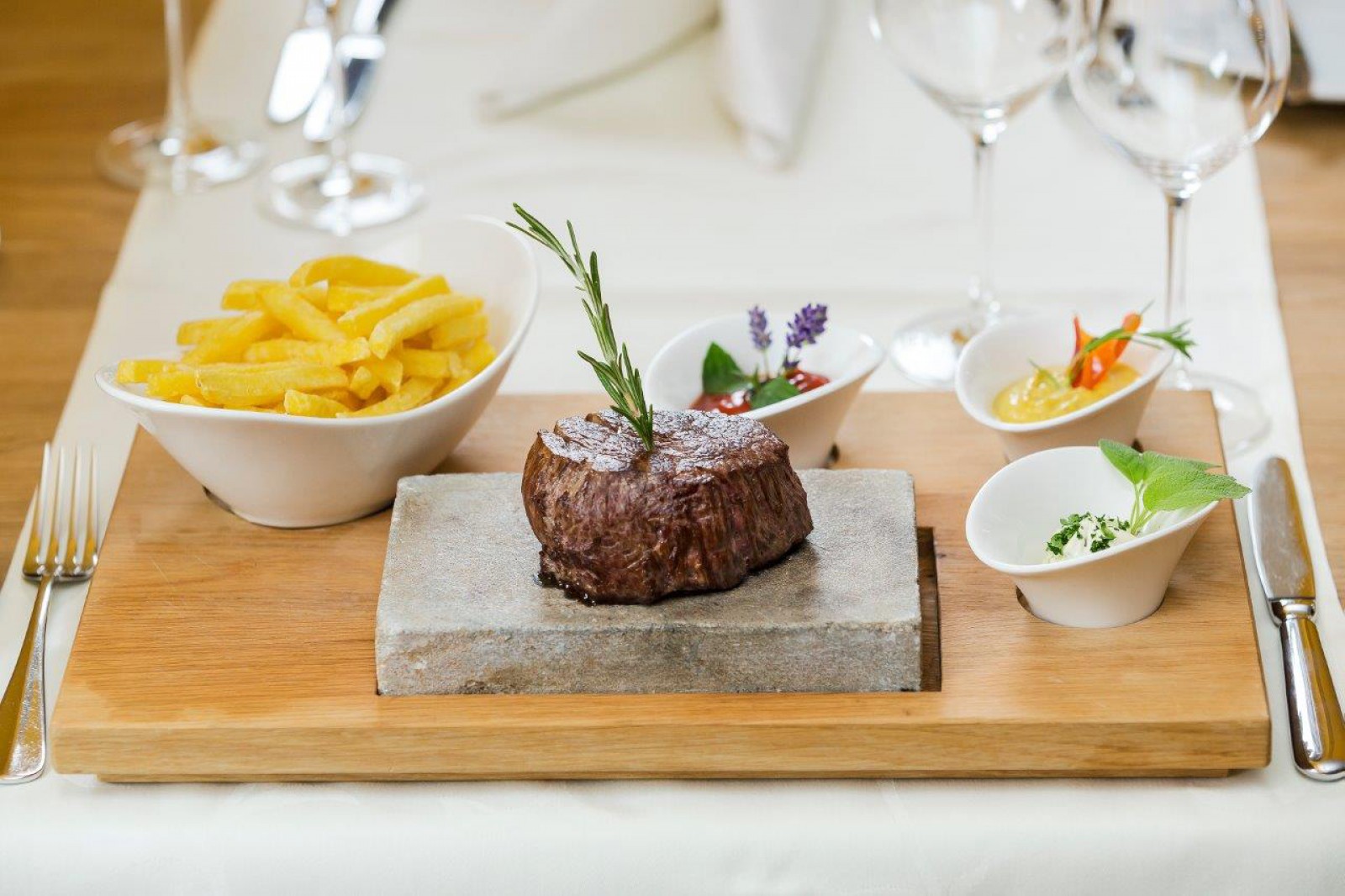 Restaurant Lavande by Hotel Aarehof in Wildegg, Foto 4