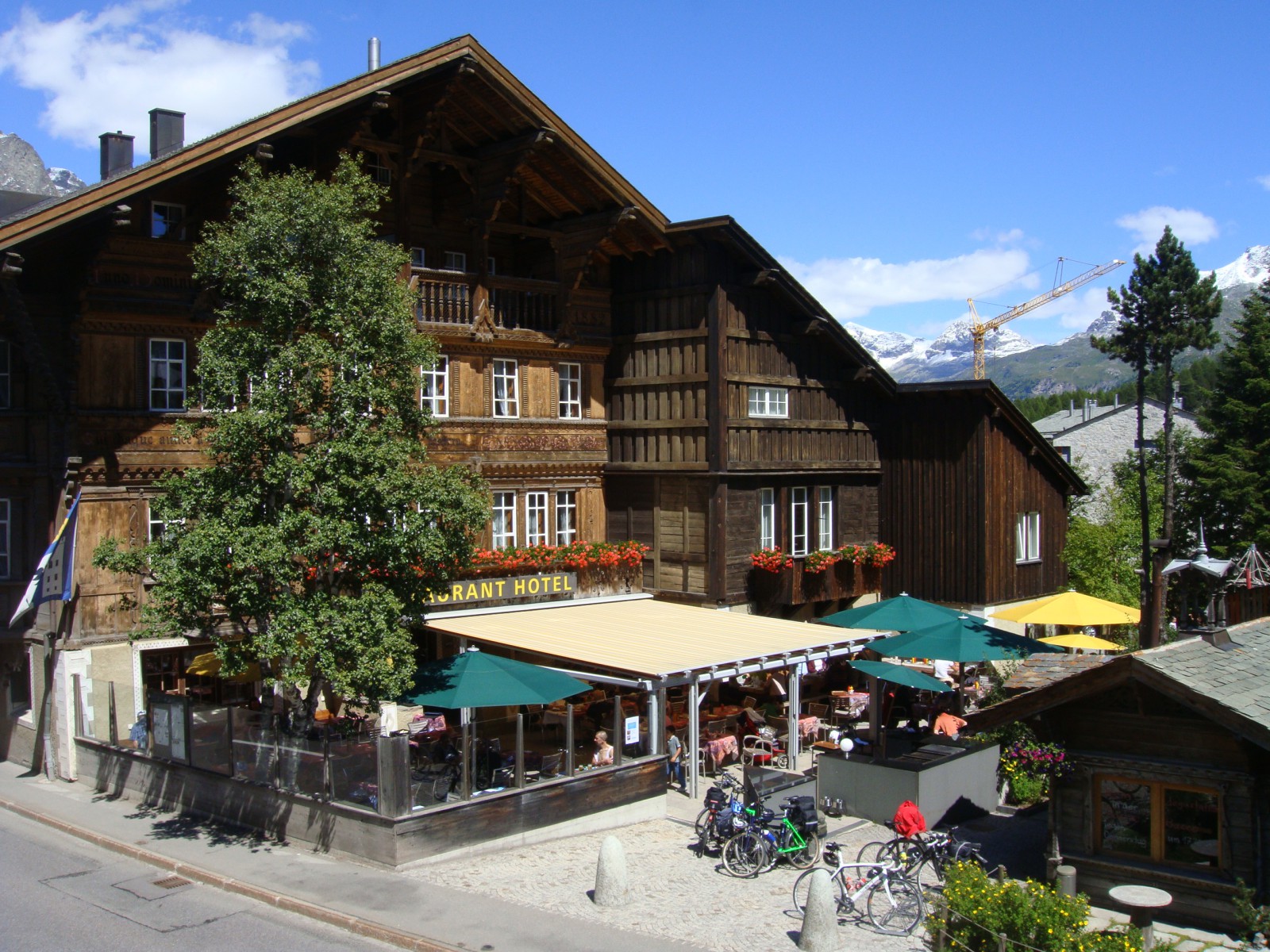 Hotel Schweizerhaus in Maloja CH, Foto 1
