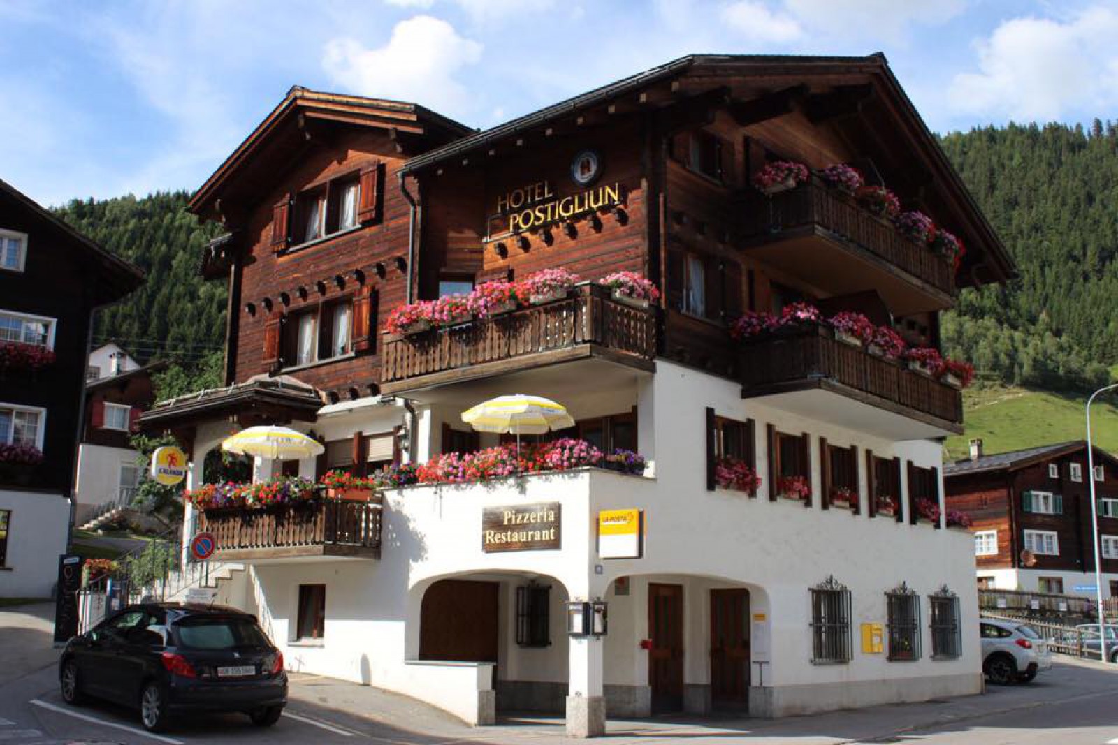 Postigliun, Pizzeria in Sedrun, Foto 2