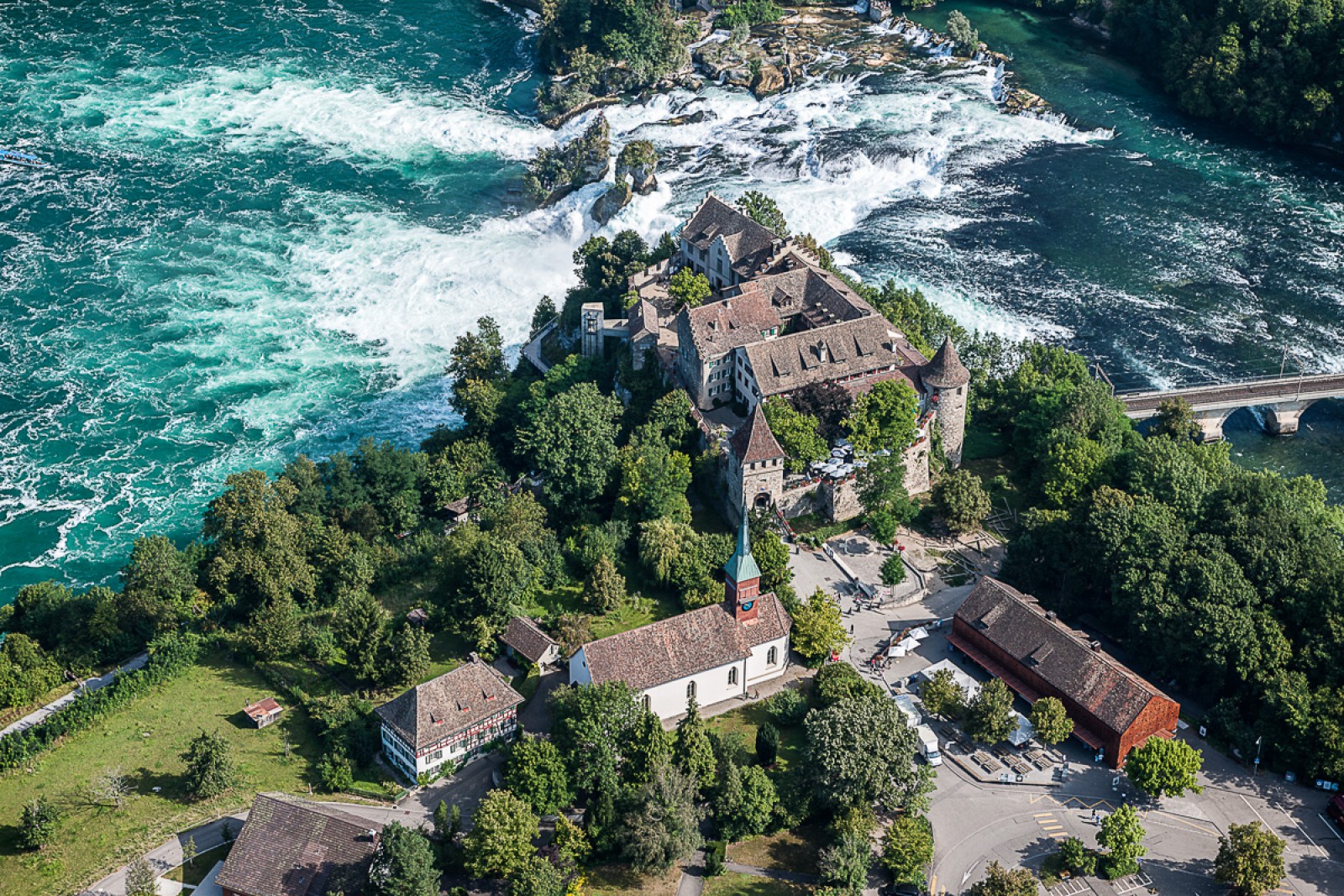 Schloss Laufen am Rheinfall in Dachsen, Foto 1