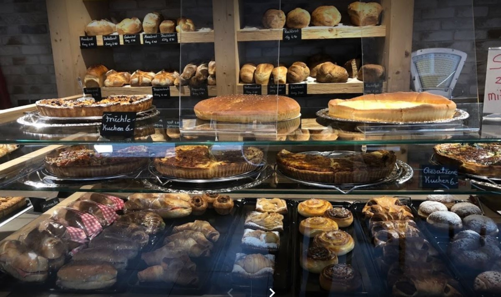 Bäckerei & Tea Room Müller in Saanen, Foto 2