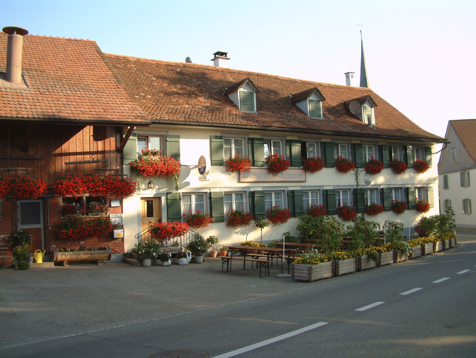 Wirtschaft zum Schwanen in Altnau, Foto 1