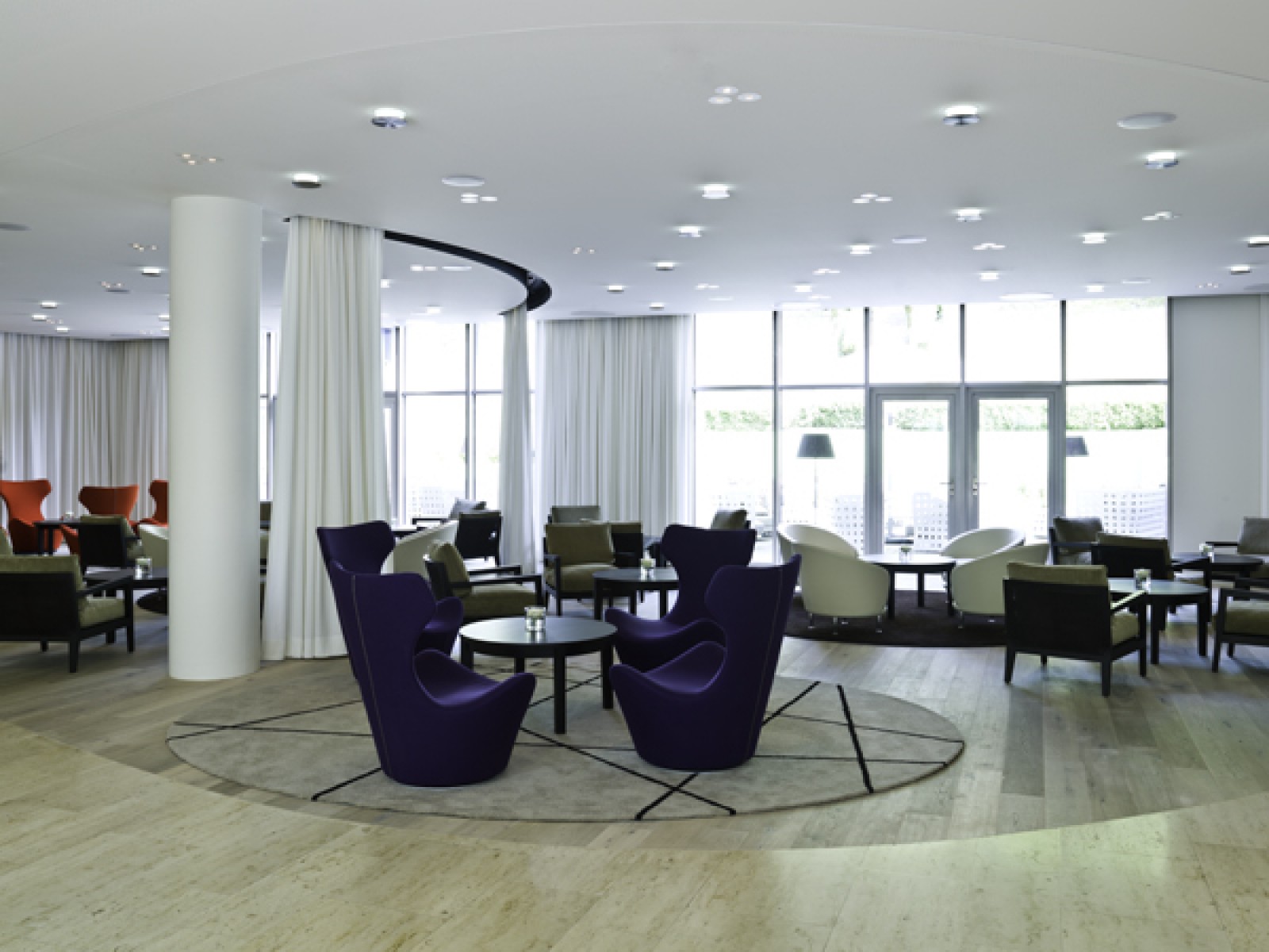 Parkhotel Restaurant in Zug, Foto 2
