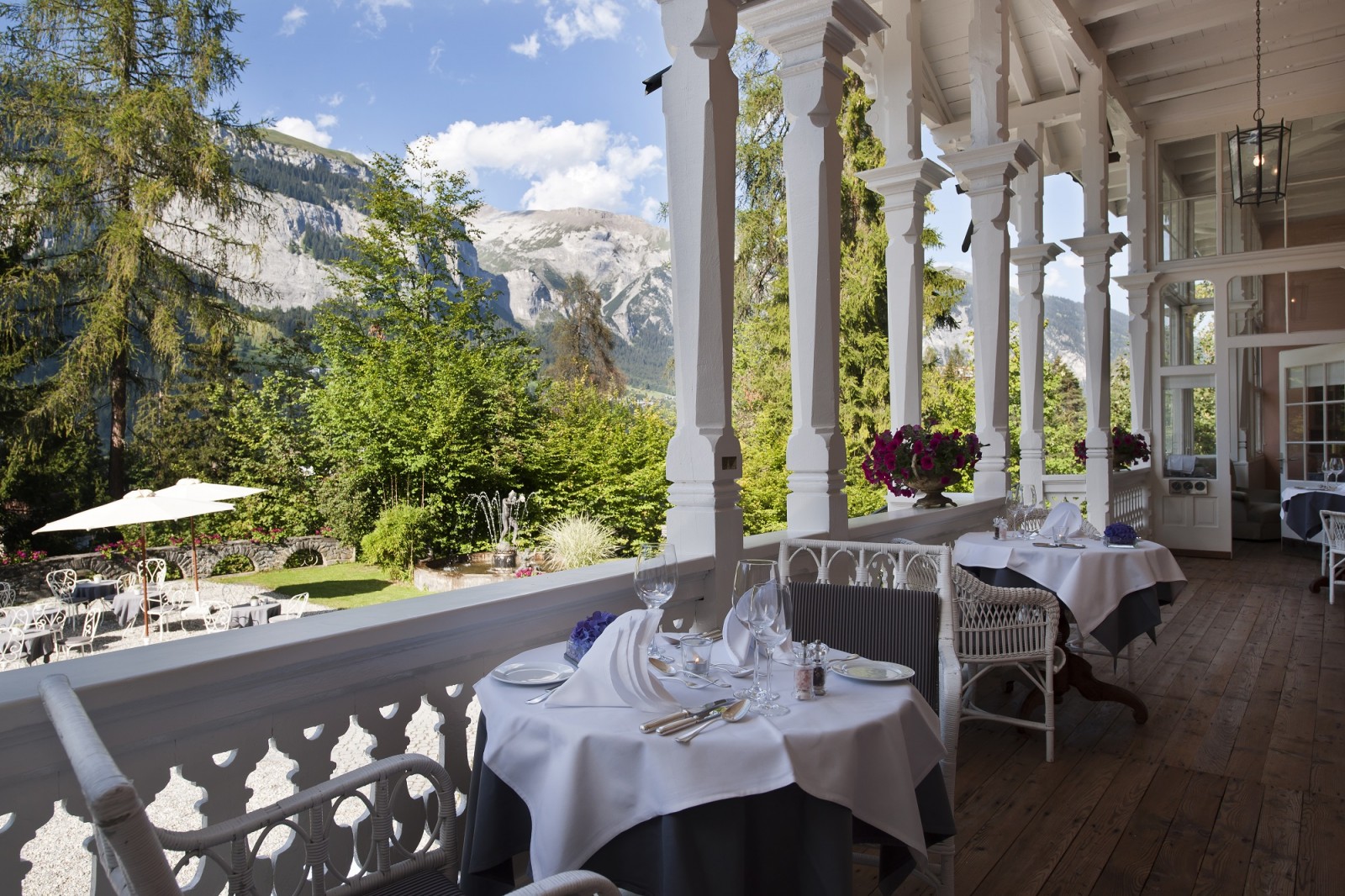 Romantik Hotel Schweizerhof Restaurant in Flims