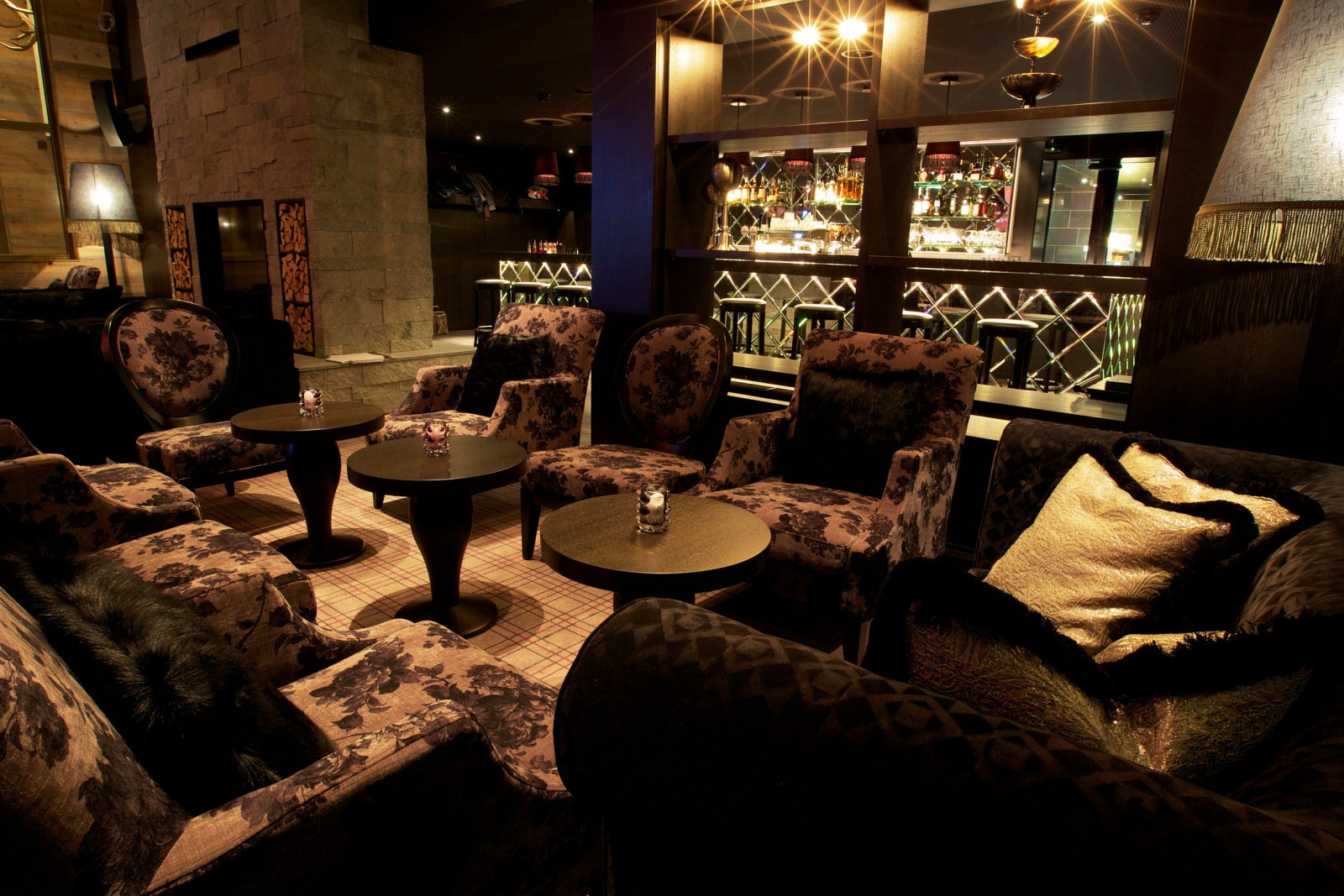 Pulsa Bar & Lounge Restaurant in Davos, Foto 3