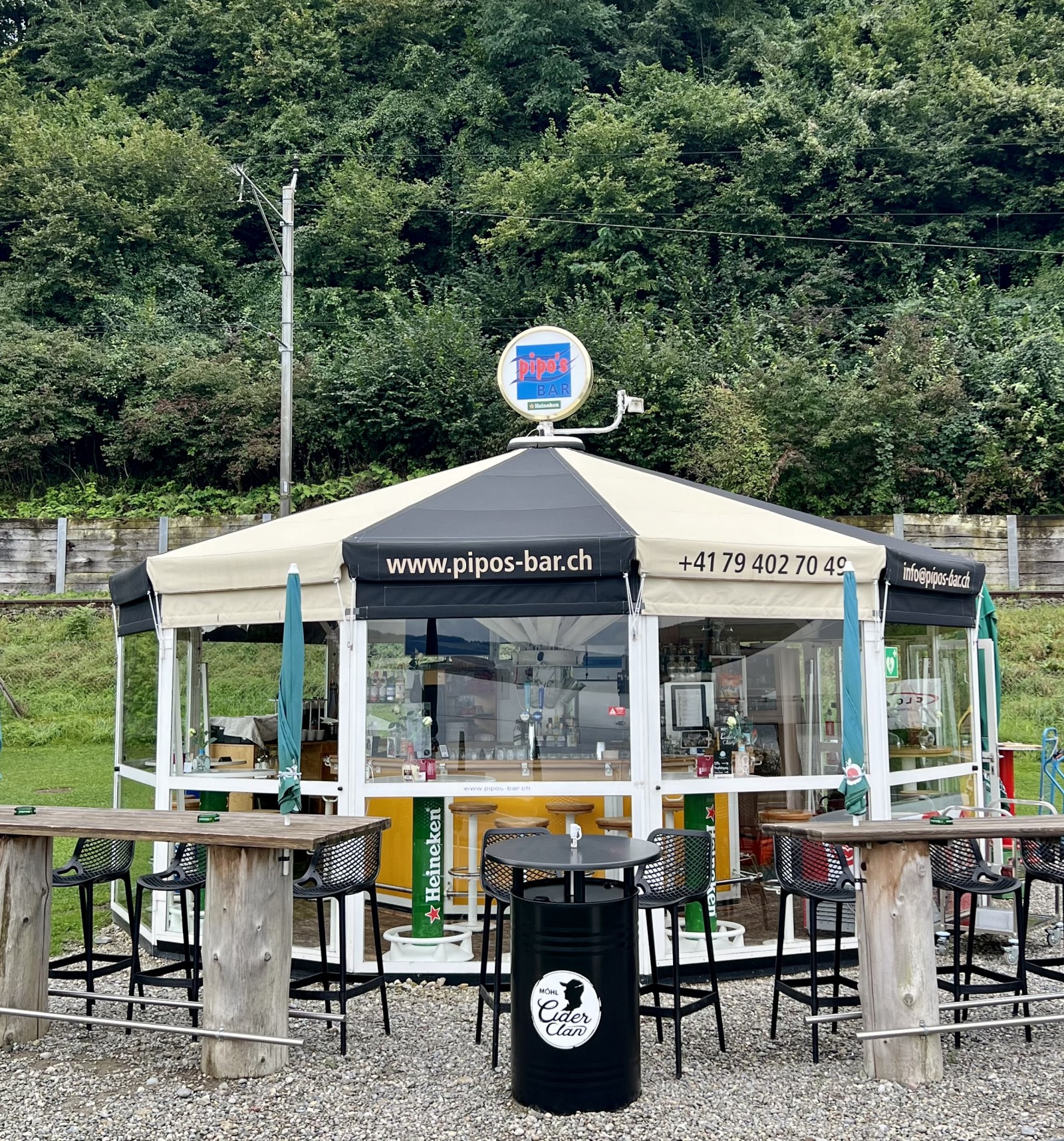 pipo's BAR  in Berlingen, Foto 17