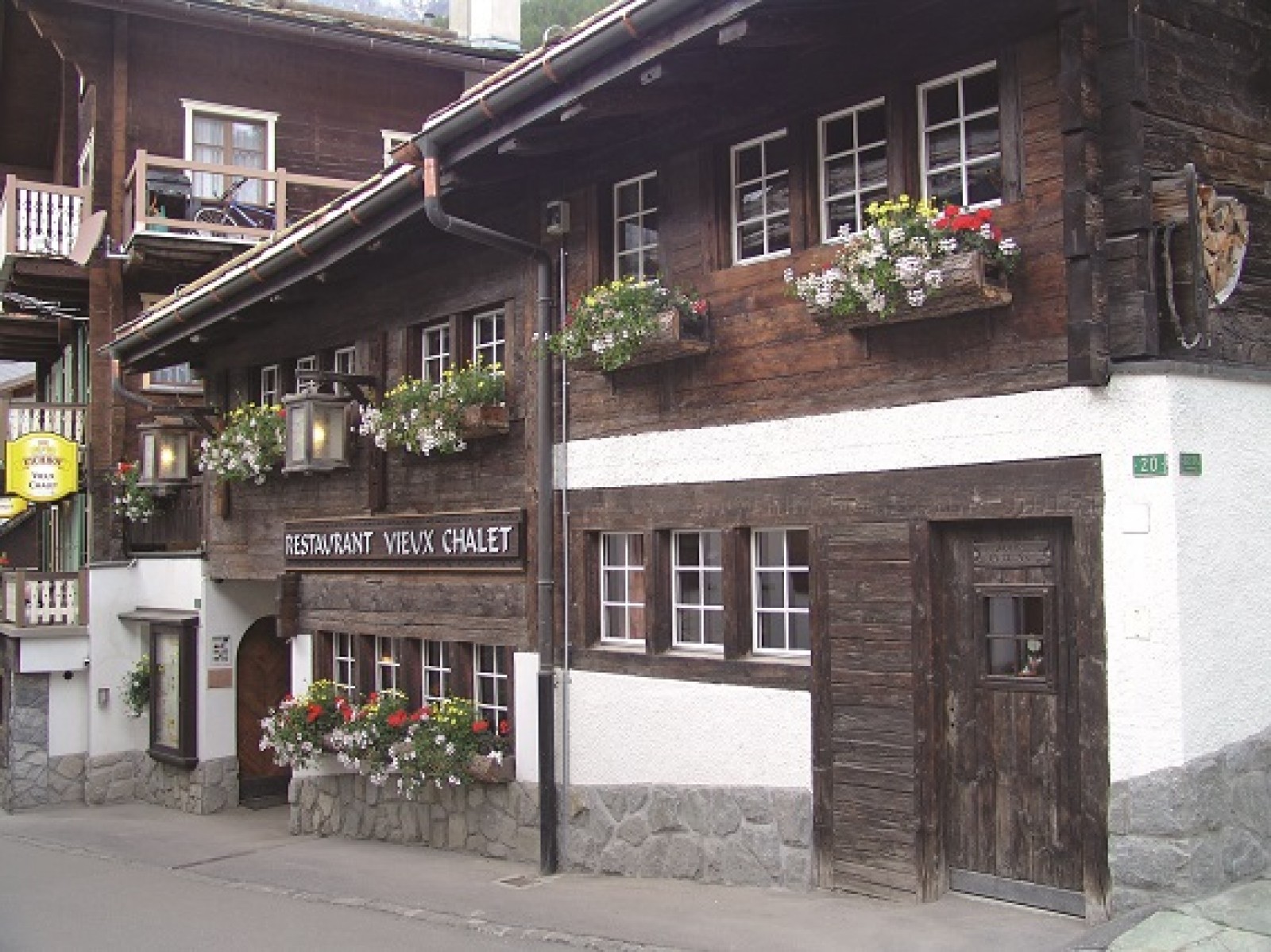 Restaurant Vieux Chalet in Saas-Fee, Foto 9