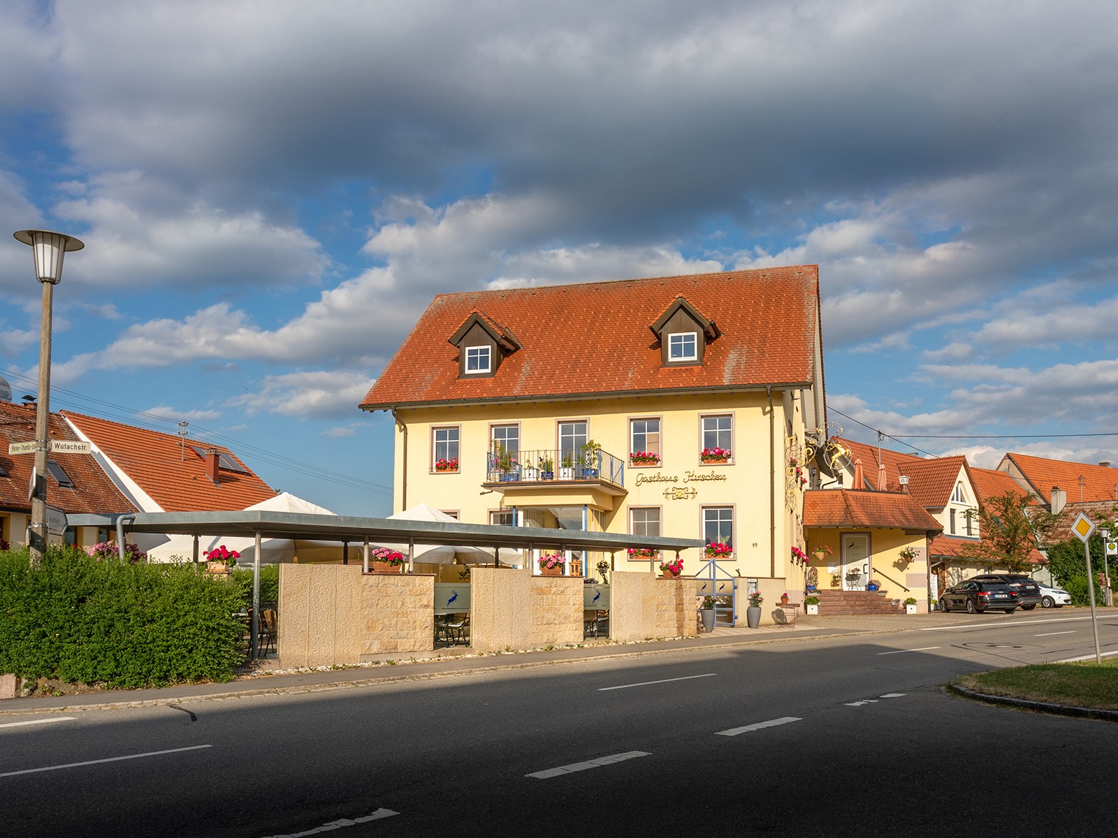 Hirschen in Hüfingen, Ortsteil Mundelfingen, Foto 2