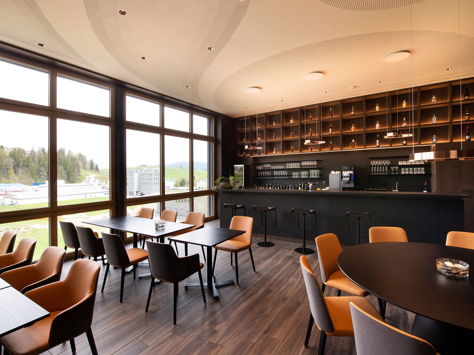 SILO Restaurant | Lounge | Kantine in Einsiedeln, Foto 18