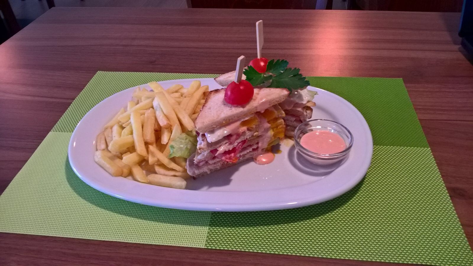 Hola Gasthaus & Takeaway in Dubendorf, Foto 10