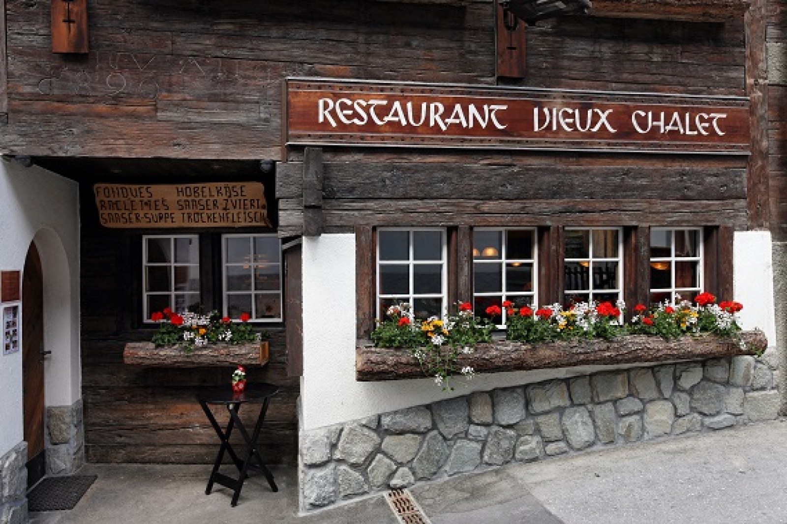 Restaurant Vieux Chalet in Saas-Fee, Foto 7