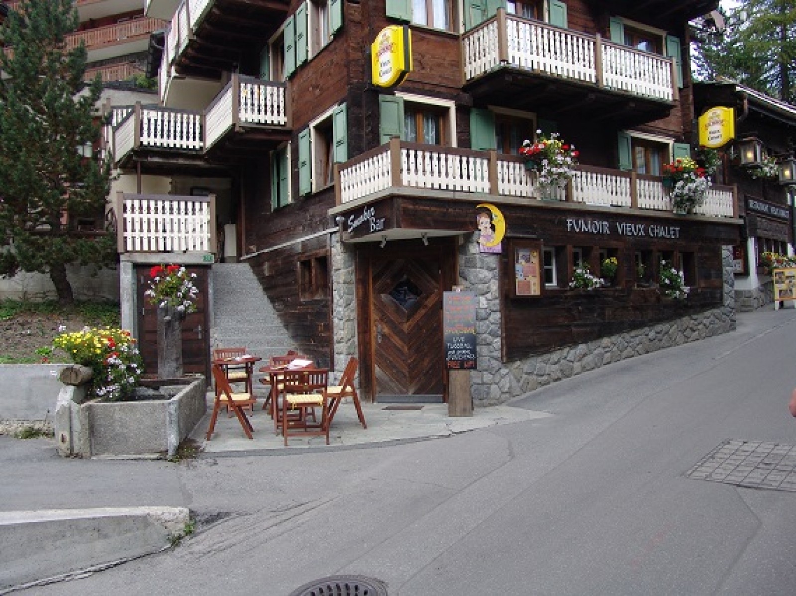 Restaurant Vieux Chalet in Saas-Fee, Foto 13